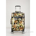 Tryckt Carry On Spinner Bagage